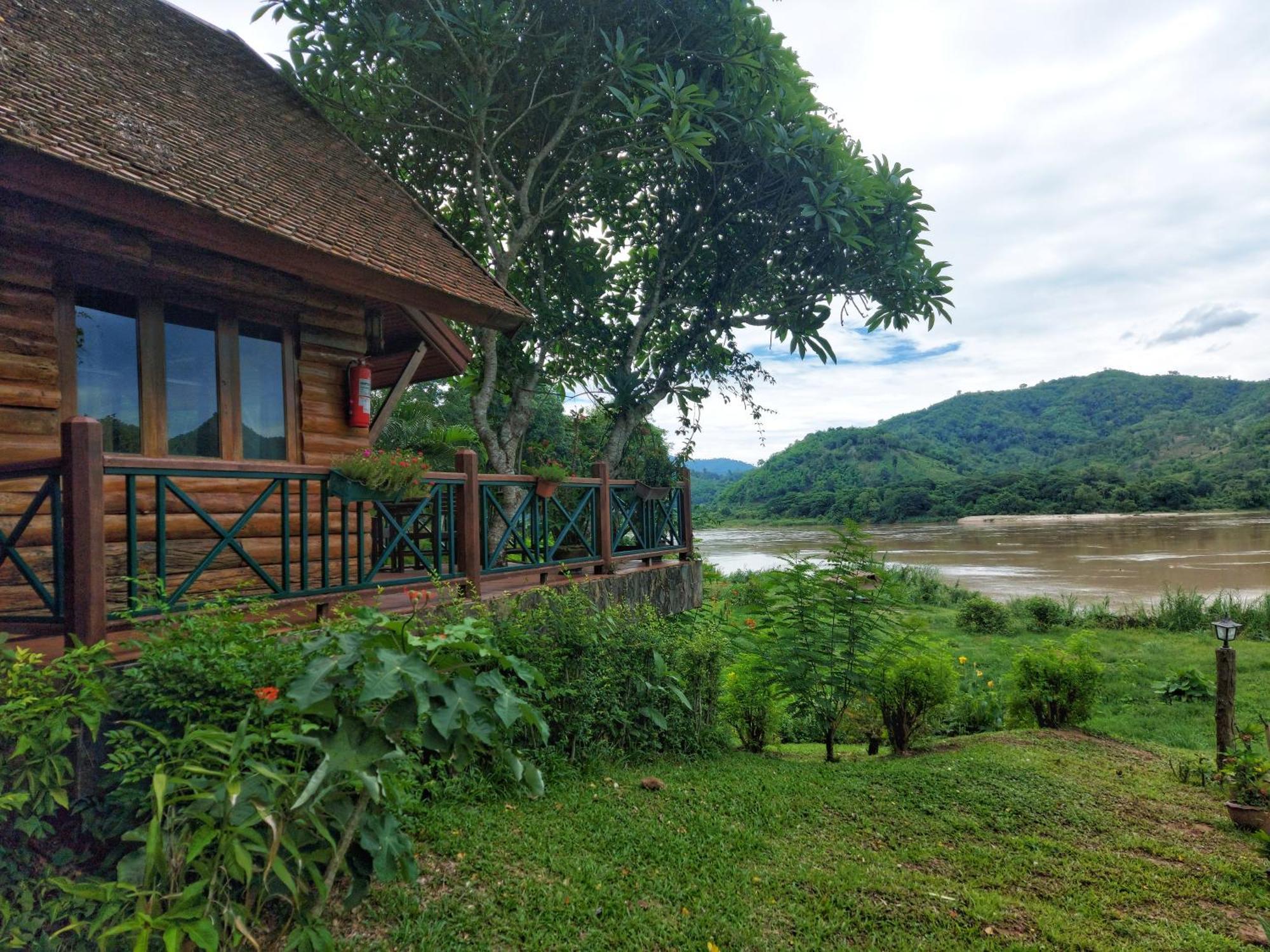 Pak Chom Mekong Villas מראה חיצוני תמונה
